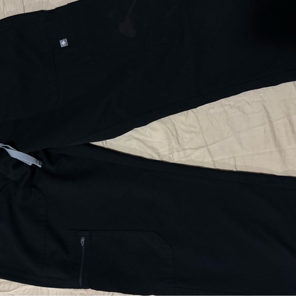 Figs black scrub pants